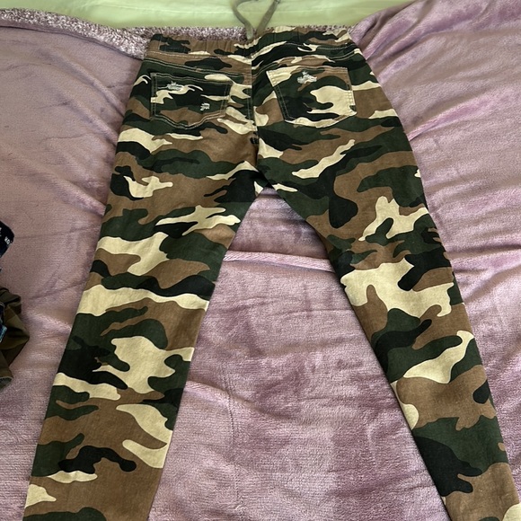 YMI, camouflage pants, rips along with a tie infrount - Picture 2 of 2